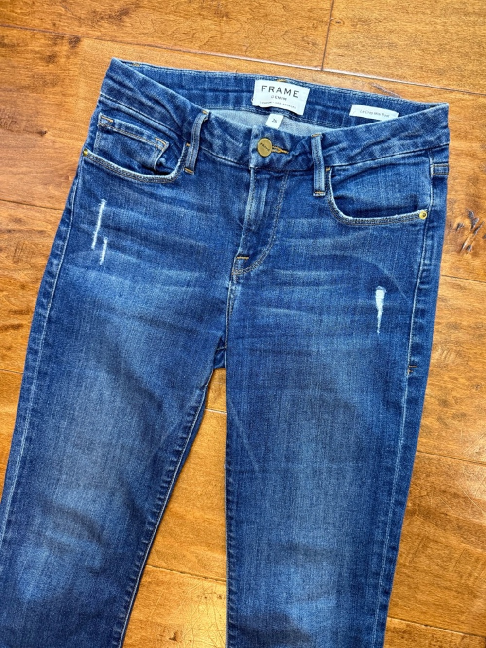 FRAME Le Crop Mini Boot Jeans Sz 26 Distressed Raw Hem Crop - Picture 2 of 8